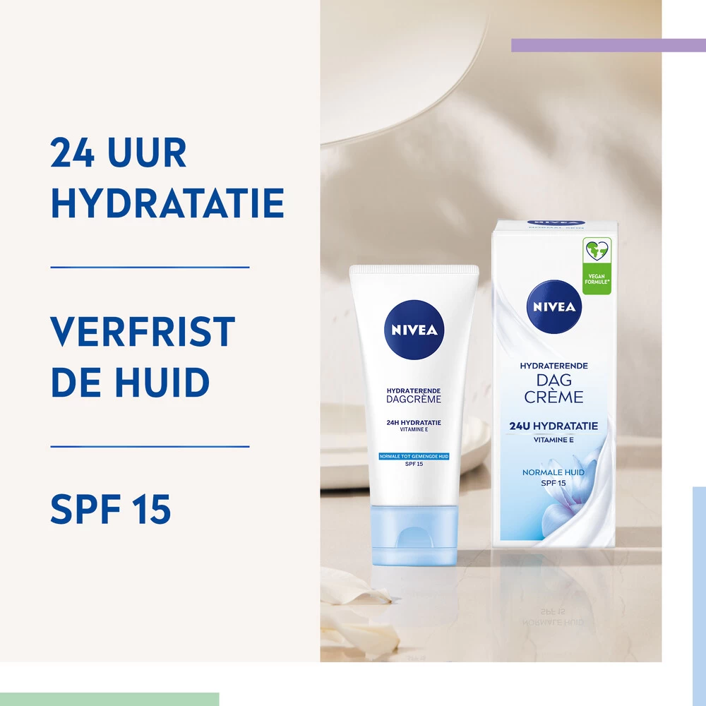 Nivea Essentials Hydraterende Dagcreme SPF15 3 Nivea Essentials Hydraterende Dagcreme SPF15 - Afbeelding 3